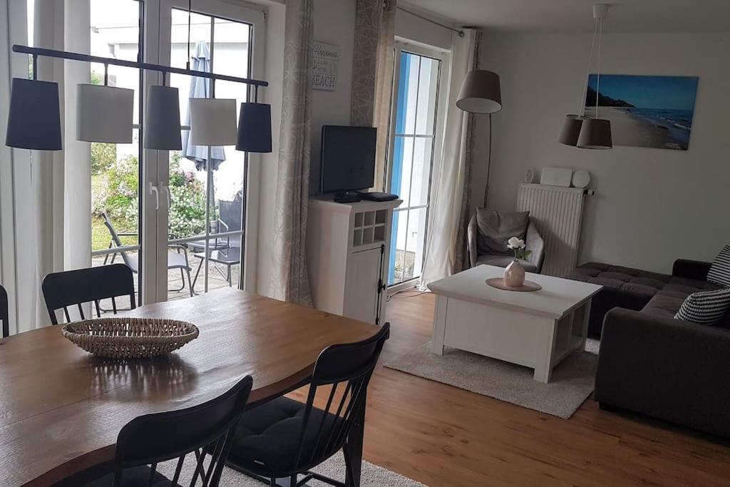 Wellenglitzern Apartment Breege Bagian luar foto